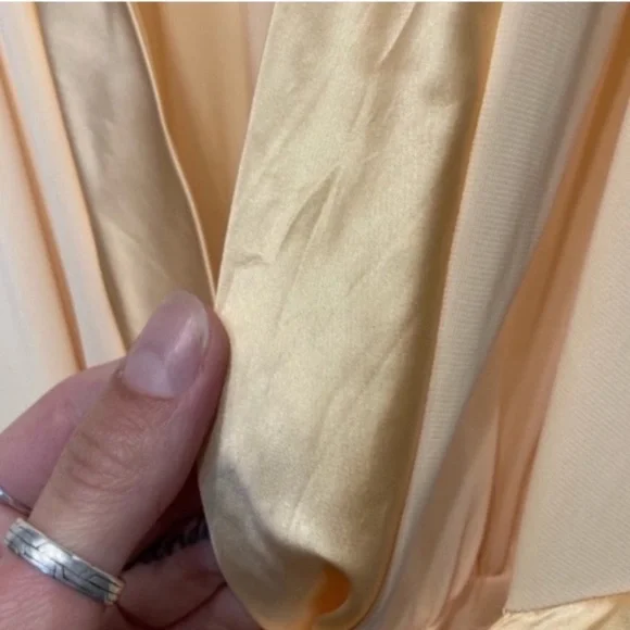 Beautiful Vintage golden yellow deep-V slip dress - Picture 13 of 16